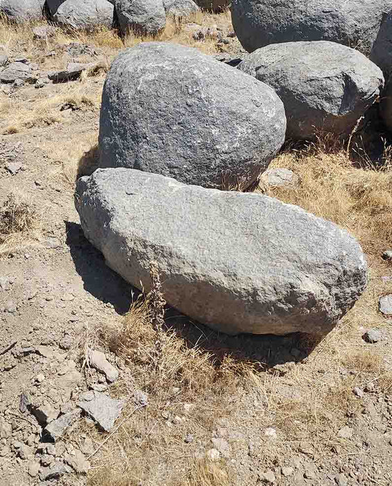 Black Granite Boulders 3'
